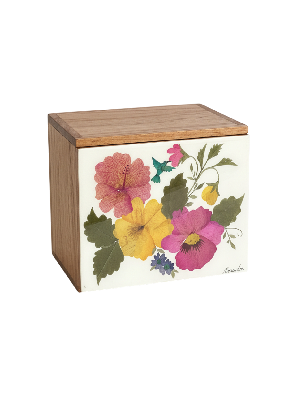 Caja de té con petalos de flores secas