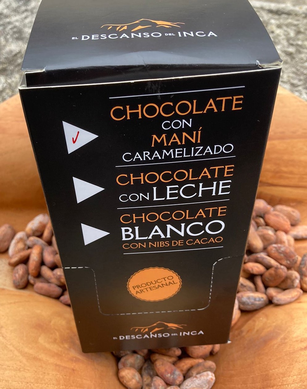 Chocolate blanco con nibs de cacao barra 100 gr